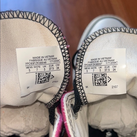 Trendy Fuchsia and Black High-Top Sneakers - Picture 13 of 15